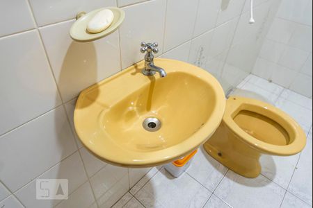 Casa à venda com 500m², 4 quartos e 3 vagas Casa à venda com 500m², 4 quartos e 3 vagasPia