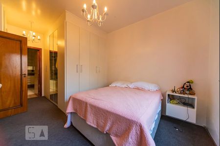 Casa à venda com 500m², 4 quartos e 3 vagas Casa à venda com 500m², 4 quartos e 3 vagasQuarto 2