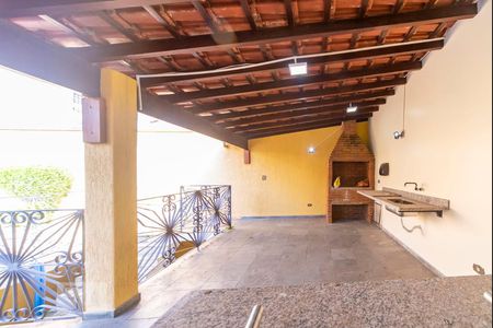 Casa à venda com 500m², 4 quartos e 3 vagas Casa à venda com 500m², 4 quartos e 3 vagasChurrasqueira