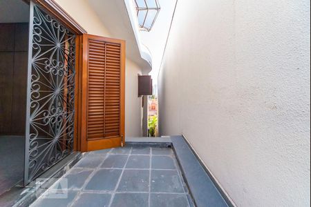 Casa à venda com 500m², 4 quartos e 3 vagas Casa à venda com 500m², 4 quartos e 3 vagasVaranda do Quarto 4