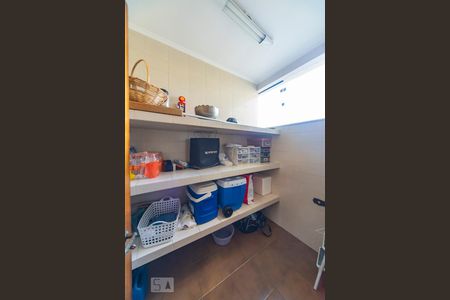 Casa à venda com 500m², 4 quartos e 3 vagas Casa à venda com 500m², 4 quartos e 3 vagasDespensa