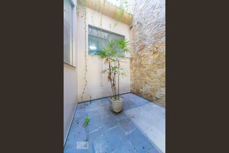 Casa à venda com 500m², 4 quartos e 3 vagas Casa à venda com 500m², 4 quartos e 3 vagasJardim de Inverno