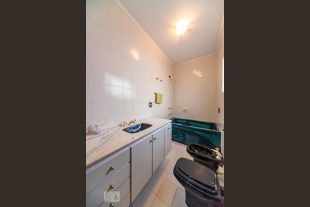 Casa à venda com 500m², 4 quartos e 3 vagas Casa à venda com 500m², 4 quartos e 3 vagasBanheiro do Quarto 3