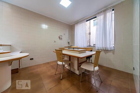 Casa à venda com 500m², 4 quartos e 3 vagas Casa à venda com 500m², 4 quartos e 3 vagasCopa