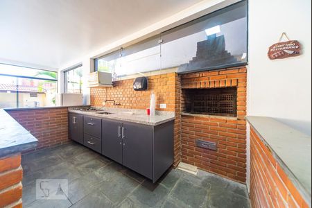 Casa à venda com 500m², 4 quartos e 3 vagas Casa à venda com 500m², 4 quartos e 3 vagasPia e Churrasqueira