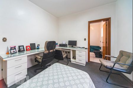 Casa à venda com 500m², 4 quartos e 3 vagas Casa à venda com 500m², 4 quartos e 3 vagasQuarto 3