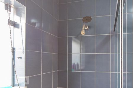 Casa à venda com 500m², 4 quartos e 3 vagas Casa à venda com 500m², 4 quartos e 3 vagasChuveiro