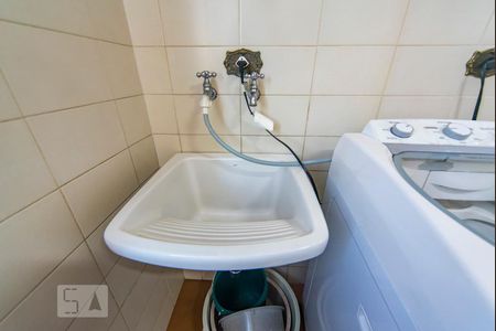 Casa à venda com 500m², 4 quartos e 3 vagas Casa à venda com 500m², 4 quartos e 3 vagasTanque