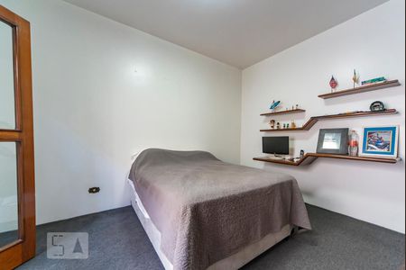 Casa à venda com 500m², 4 quartos e 3 vagas Casa à venda com 500m², 4 quartos e 3 vagasQuarto 4