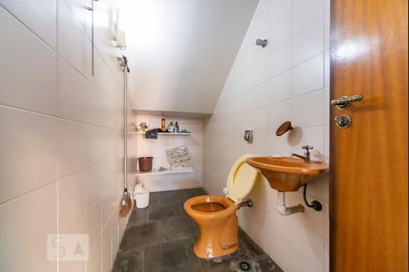 Casa à venda com 500m², 4 quartos e 3 vagas Casa à venda com 500m², 4 quartos e 3 vagasBanheiro do Salão Gourmet