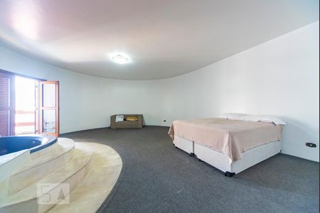 Casa à venda com 500m², 4 quartos e 3 vagas Casa à venda com 500m², 4 quartos e 3 vagasQuarto 1