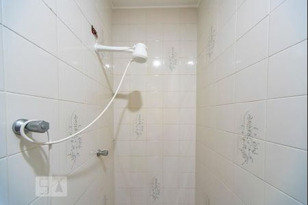 Casa à venda com 500m², 4 quartos e 3 vagas Casa à venda com 500m², 4 quartos e 3 vagasChuveiro