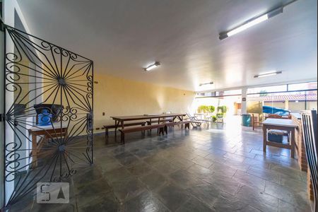 Casa à venda com 500m², 4 quartos e 3 vagas Casa à venda com 500m², 4 quartos e 3 vagasSalão Gourmet