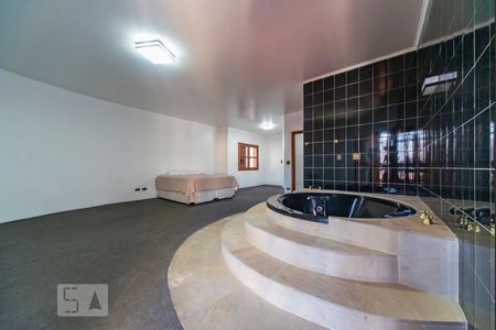 Casa à venda com 500m², 4 quartos e 3 vagas Casa à venda com 500m², 4 quartos e 3 vagasQuarto 1