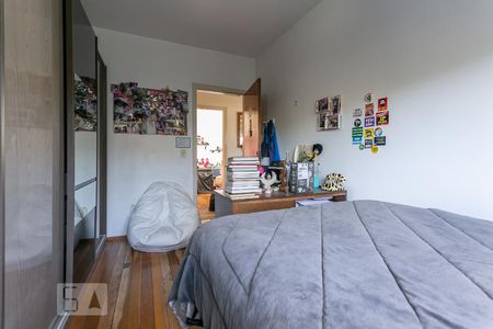 Apartamento à venda com 120m², 3 quartos e 3 vagasQuarto 2 