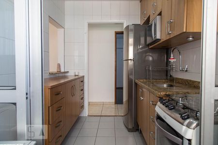 Apartamento para alugar com 67m², 2 quartos e 1 vagaCozinha