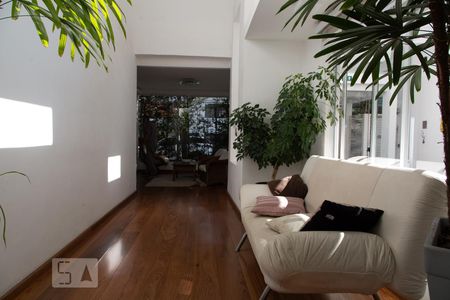 Apartamento para alugar com 49m², 1 quarto e sem vaga Apartamento para alugar com 49m², 1 quarto e sem vagaHall de entrada