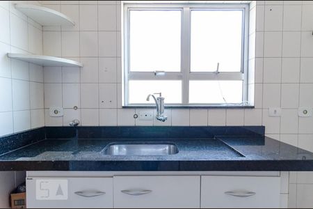 Apartamento para alugar com 65m², 2 quartos e 1 vagaCozinha