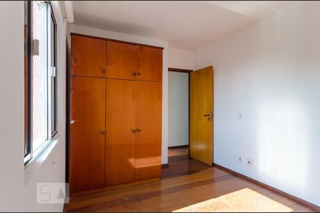 Quarto 1 de apartamento para alugar com 2 quartos, 65m² em Vila do Encontro, São Paulo