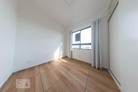 Quarto de kitnet/studio para alugar com 1 quarto, 30m² em Centro, Curitiba