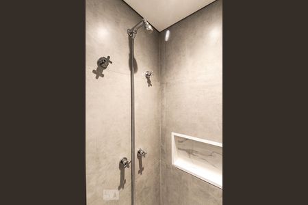 Apartamento para alugar com 52m², 1 quarto e 2 vagasBanheiro