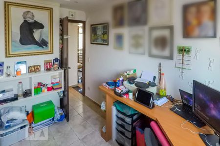 Apartamento à venda com 210m², 4 quartos e 2 vagasQuarto 2