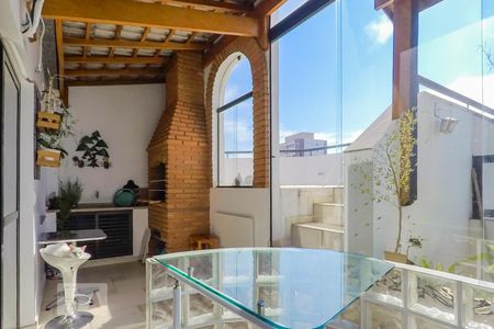 Apartamento à venda com 210m², 4 quartos e 2 vagasChurrasqueira