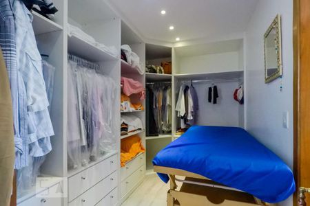 Apartamento à venda com 210m², 4 quartos e 2 vagasCloset