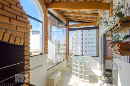 Apartamento à venda com 210m², 4 quartos e 2 vagasChurrasqueira
