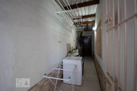 Casa à venda com 150m², 5 quartos e 2 vagas Casa à venda com 150m², 5 quartos e 2 vagasÁrea de Serviço