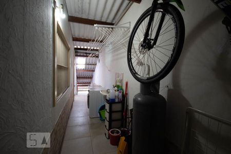 Casa à venda com 150m², 5 quartos e 2 vagas Casa à venda com 150m², 5 quartos e 2 vagasÁrea de Serviço