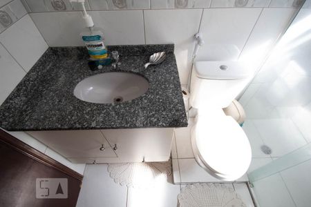 Casa à venda com 150m², 5 quartos e 2 vagas Casa à venda com 150m², 5 quartos e 2 vagasBanheiro do Corredor