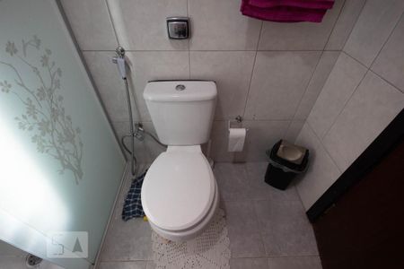 Casa à venda com 150m², 5 quartos e 2 vagas Casa à venda com 150m², 5 quartos e 2 vagasBanheiro da Suíte