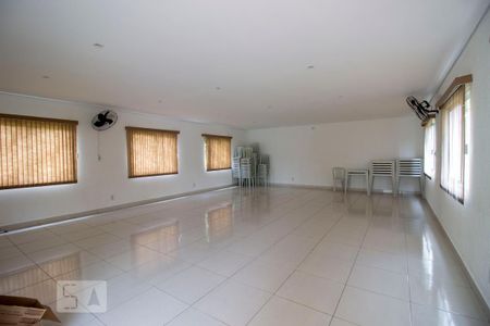 Apartamento para alugar com 52m², 2 quartos e 1 vaga Apartamento para alugar com 52m², 2 quartos e 1 vagaÁrea comum - Salão de festas