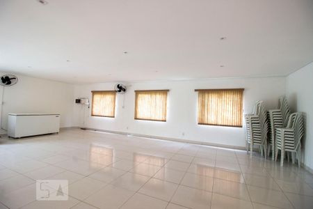 Apartamento para alugar com 52m², 2 quartos e 1 vaga Apartamento para alugar com 52m², 2 quartos e 1 vagaÁrea comum - Salão de festas