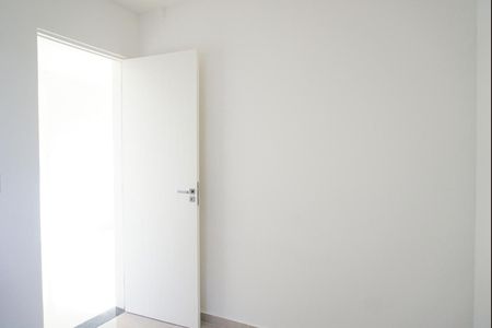 Quarto 1 de apartamento à venda com 2 quartos, 40m² em Vila Nhocuné, São Paulo