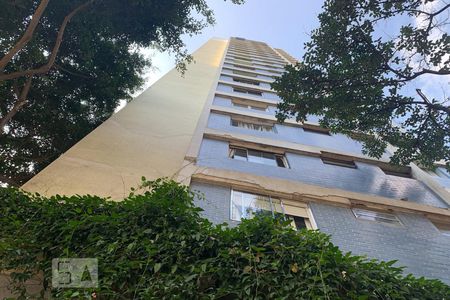 Studio à venda com 35m², 1 quarto e sem vagaFachada do Prédio