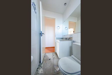 Apartamento à venda com 150m², 4 quartos e 3 vagas Apartamento à venda com 150m², 4 quartos e 3 vagasBanheiro Social