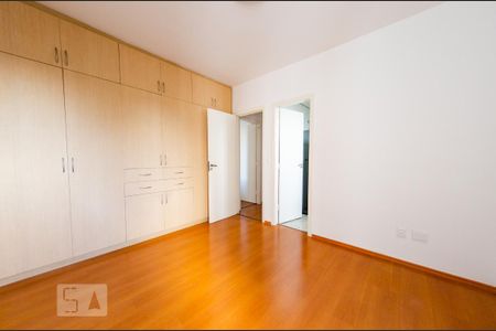 Apartamento à venda com 150m², 4 quartos e 3 vagas Apartamento à venda com 150m², 4 quartos e 3 vagasSuíte 2