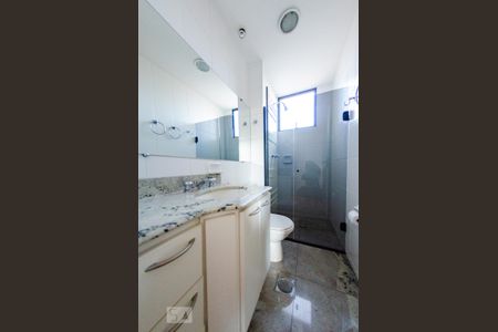 Apartamento à venda com 150m², 4 quartos e 3 vagas Apartamento à venda com 150m², 4 quartos e 3 vagasBanheiro Social