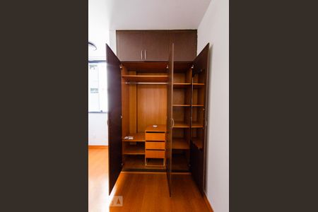 Quarto 1 de apartamento à venda com 4 quartos, 150m² em Gutierrez, Belo Horizonte
