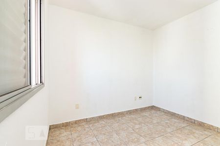 Apartamento à venda com 74m², 2 quartos e 1 vagaQuarto 2