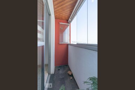 Sacada  de apartamento à venda com 2 quartos, 74m² em Vila Taquari, São Paulo