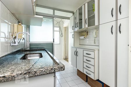 Apartamento à venda com 74m², 2 quartos e 1 vagaCozinha