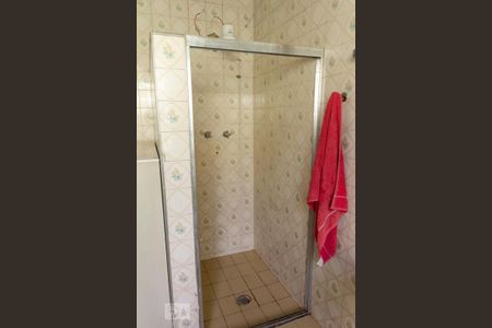 Casa à venda com 300m², 2 quartos e 2 vagasBanheiro