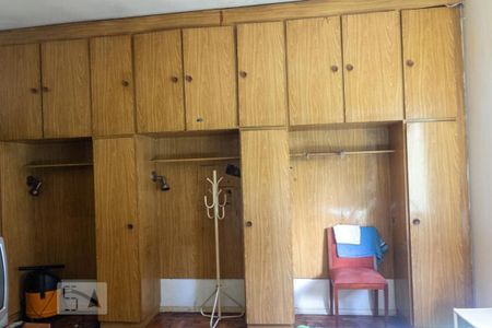 Casa à venda com 300m², 2 quartos e 2 vagasQuarto 2