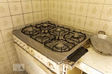 Casa à venda com 300m², 2 quartos e 2 vagasCozinha