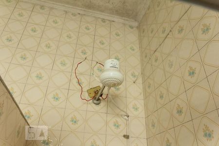 Casa à venda com 300m², 2 quartos e 2 vagasBanheiro