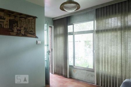 Casa à venda com 300m², 2 quartos e 2 vagasSala de Estar