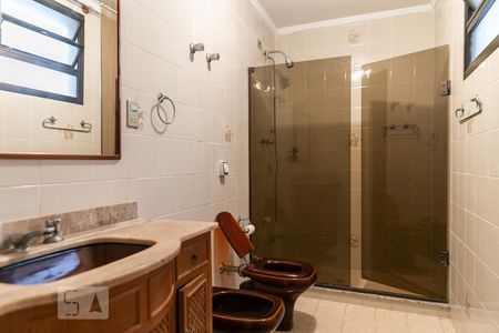 Apartamento para alugar com 380m², 4 quartos e 4 vagasBanheiro da suíte